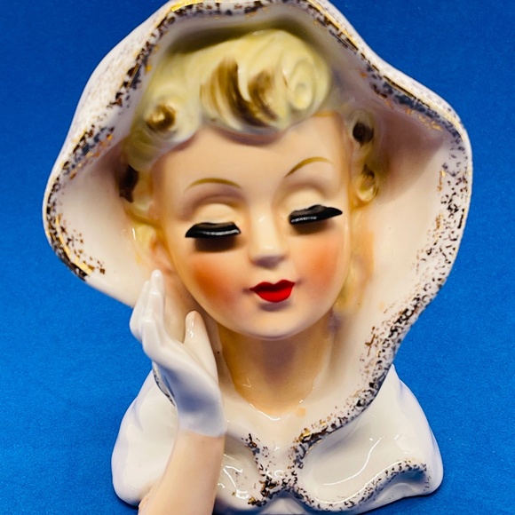 Inarco Other - Vintage 1961 Lady Head Vase Inarco E240 White w Gold Flecks  4.5”